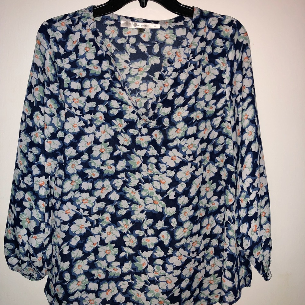 Fun 2 Fun Floral Blouse- barely worn!